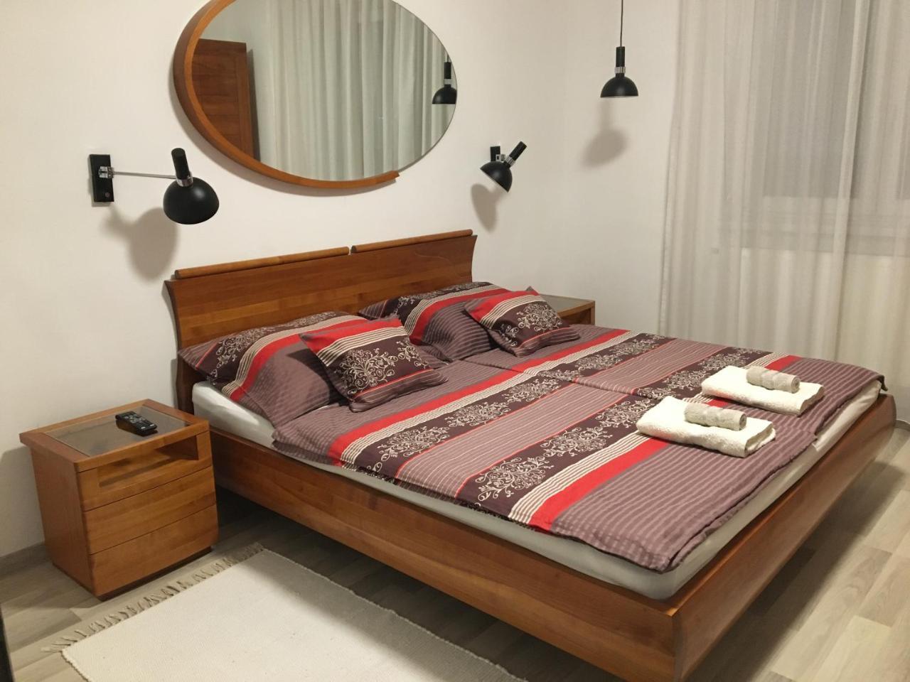 Heroes' Residence بودابست المظهر الخارجي الصورة